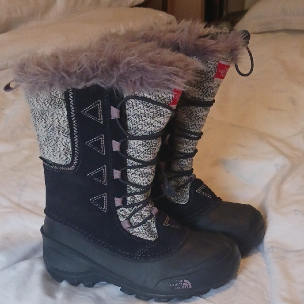 The North Face Kids' Black and Gray Winter Boots